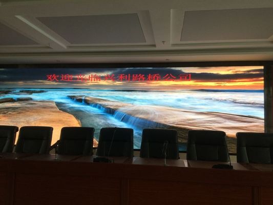 Magnet Instal Layar Video LED Dalam Ruangan AC220V / 50Hz 128 * 64 Resolusi Modul Pabrik Shenzhen