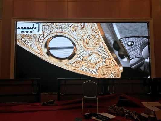 7.68m * 4.032m Layar Video LED Indoor 3mm Pixel Pitch Kecerahan Tinggi Shenzhen